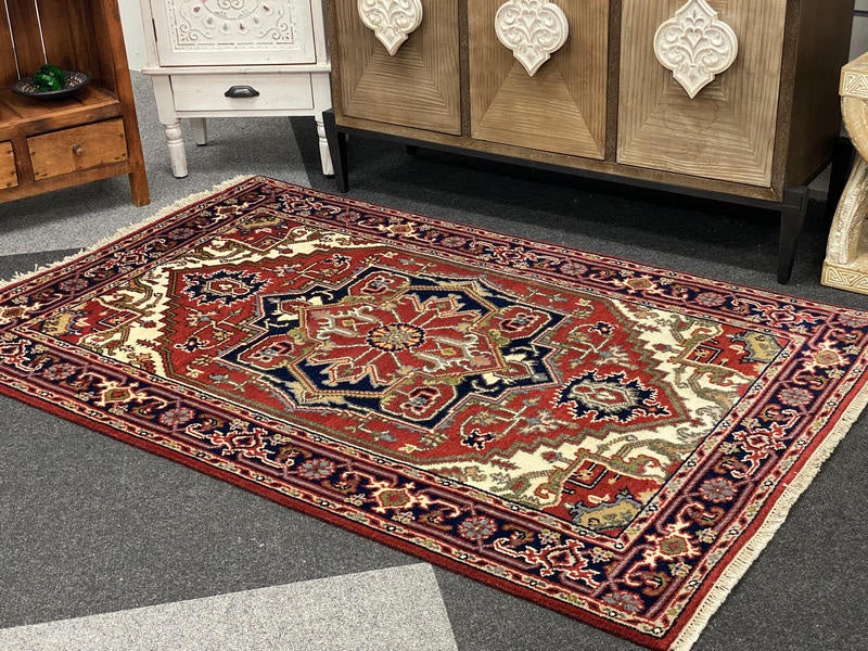Serapi Rug 185 x 122 cm