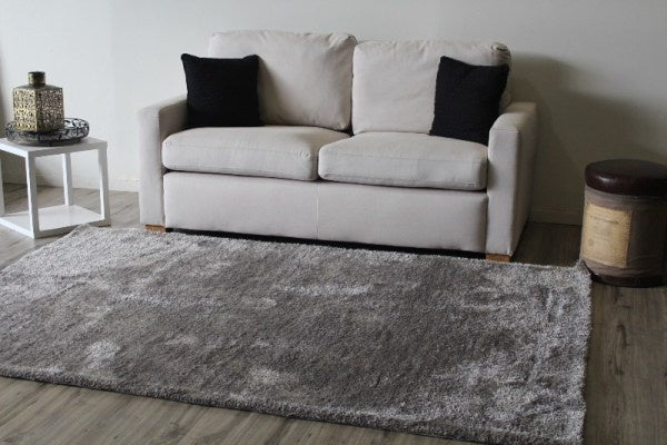 Vanilla Sterling Silver Rug