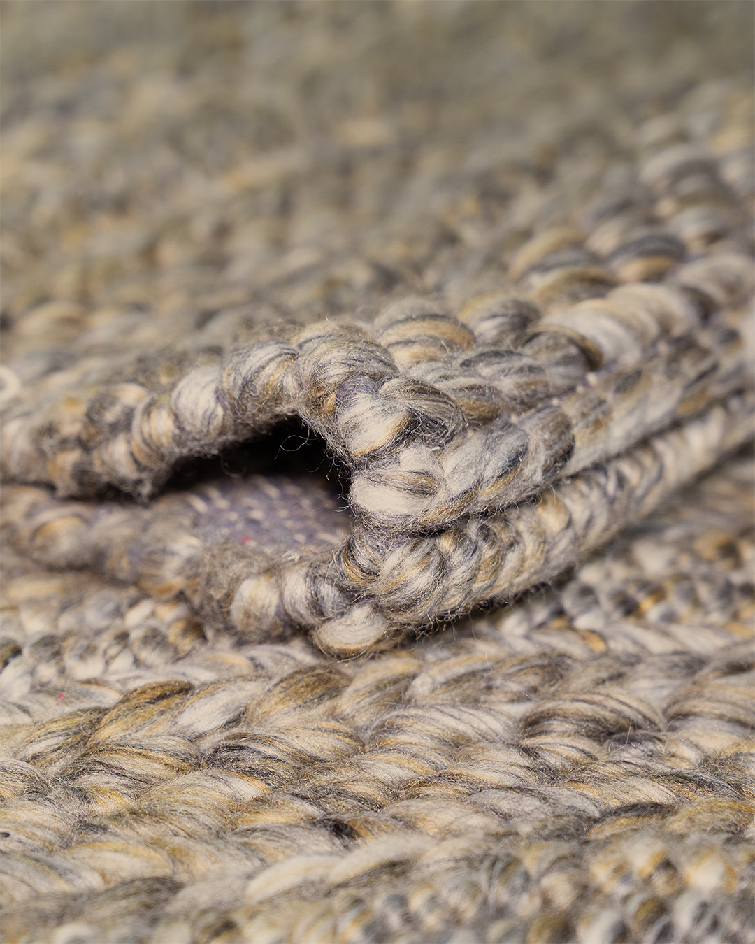 Ayali Wool Handwoven Carbon Rug