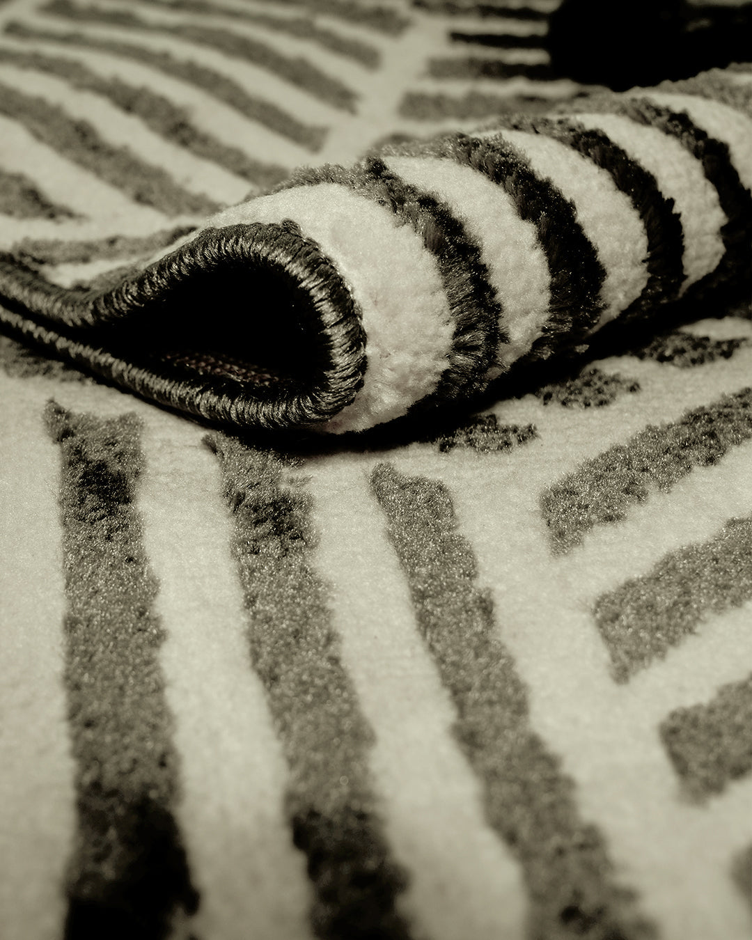Zoe Rug Idrissa Silver