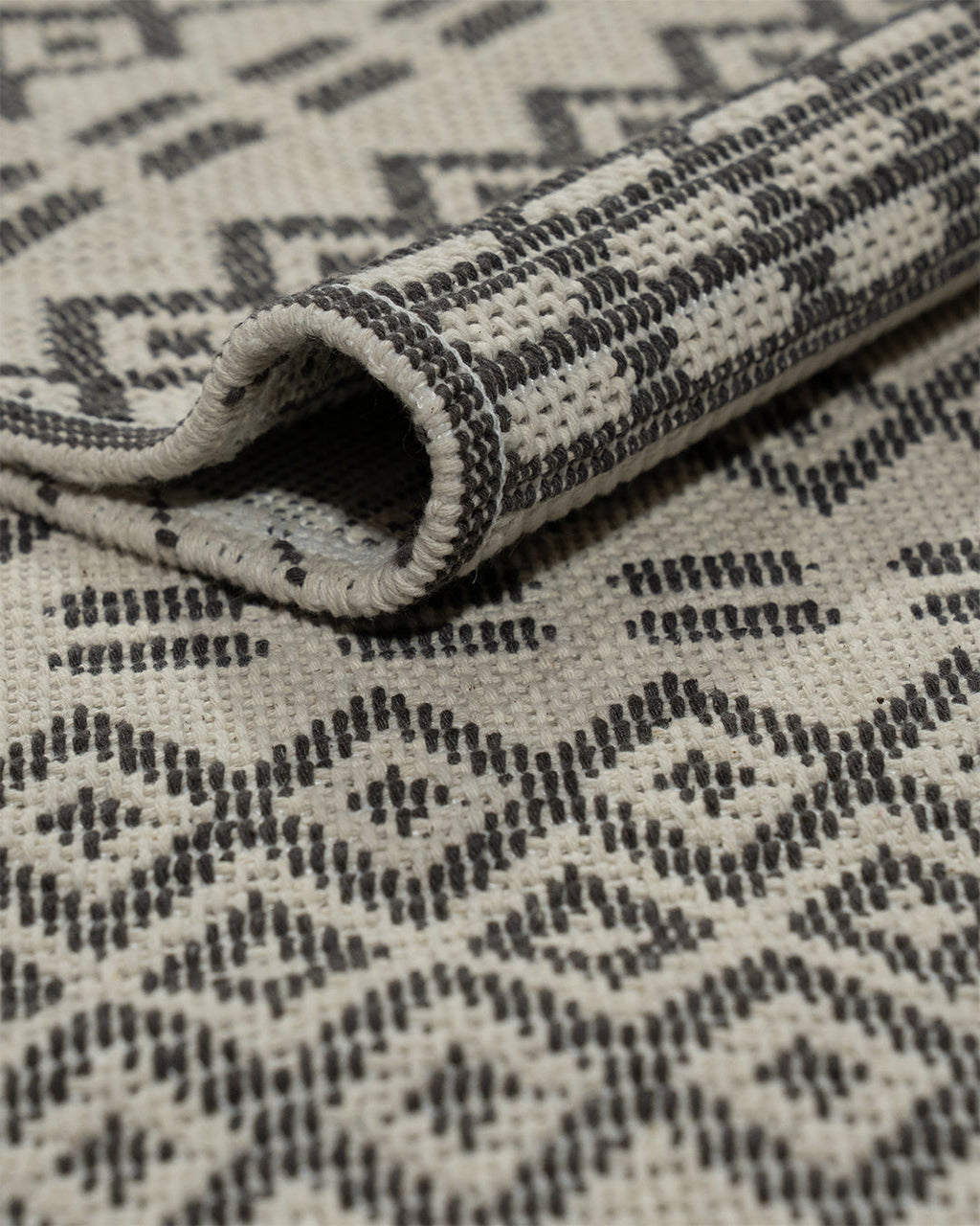 Algodon Rug Ghallef Grey
