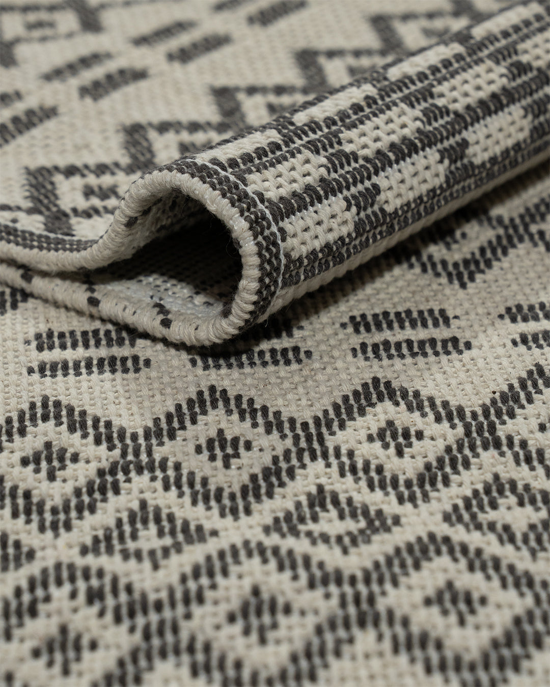 Algodon Rug Ghallef Grey