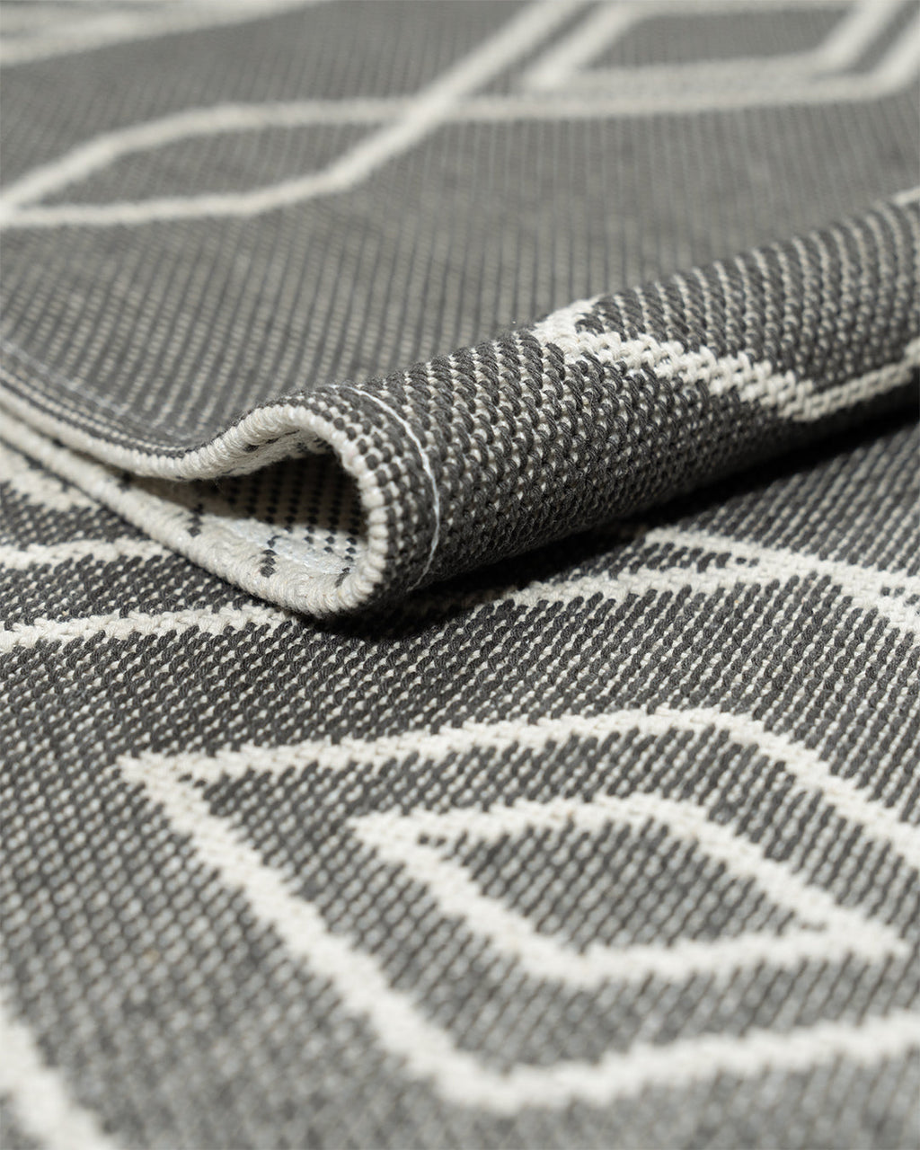 Algodon Rug Omar Grey