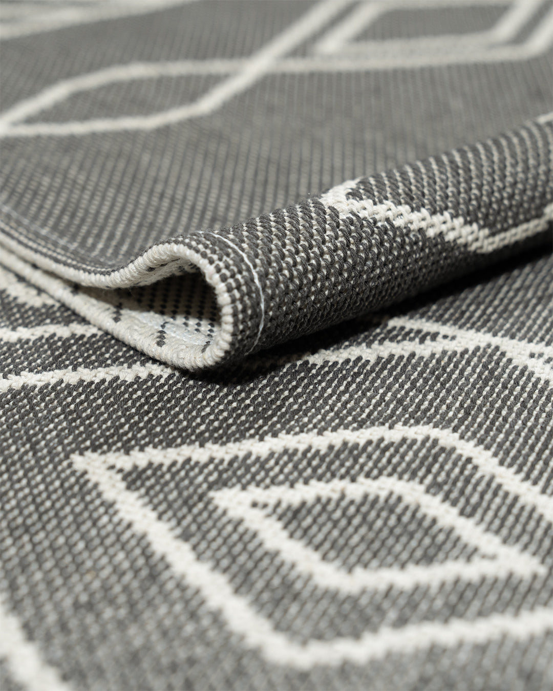 Algodon Rug Omar Grey