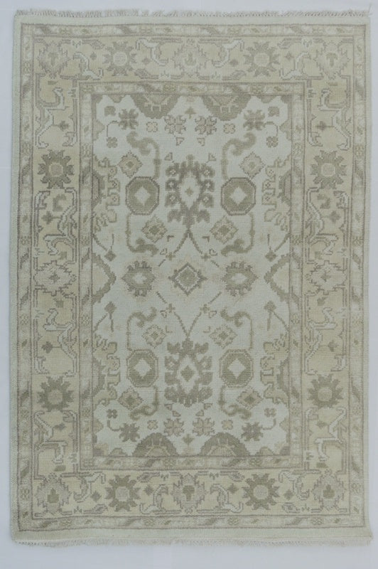 Oushak Rug 126 x 180 cm