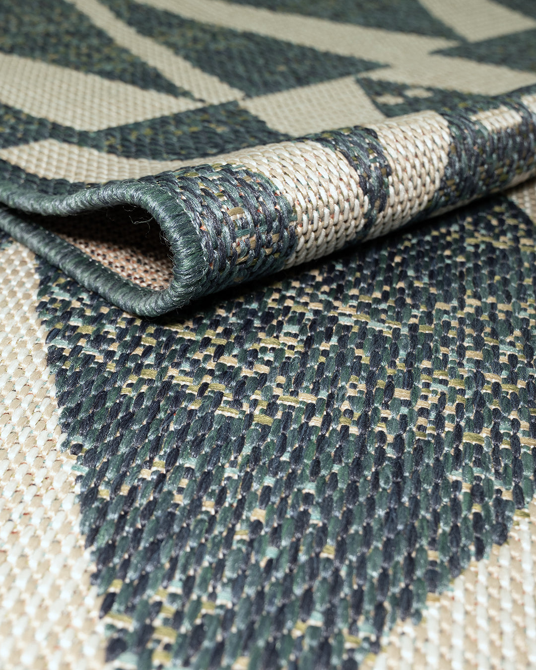 Aurora Rug Alappuzha