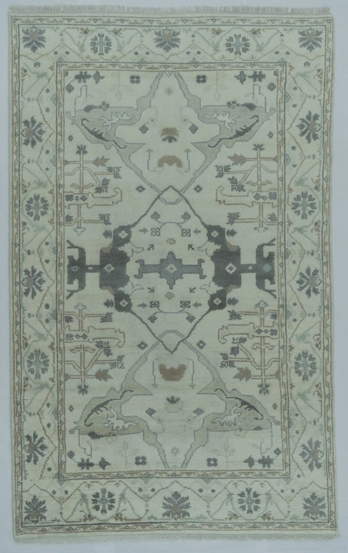 Oushak Rug 154 x 241 cm