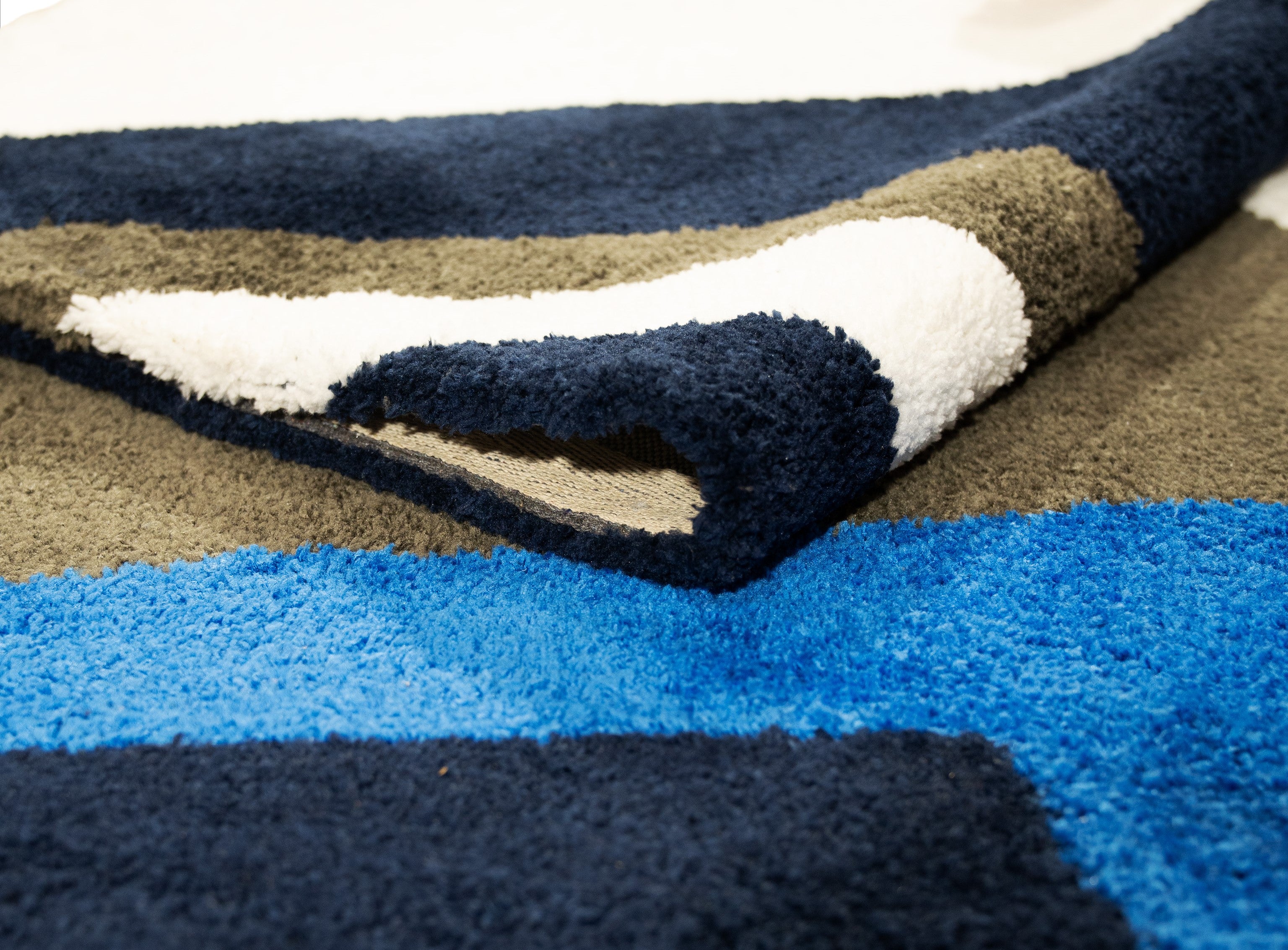 Amara Rug Genetic Ink Blue Jelly Blue Grey And White