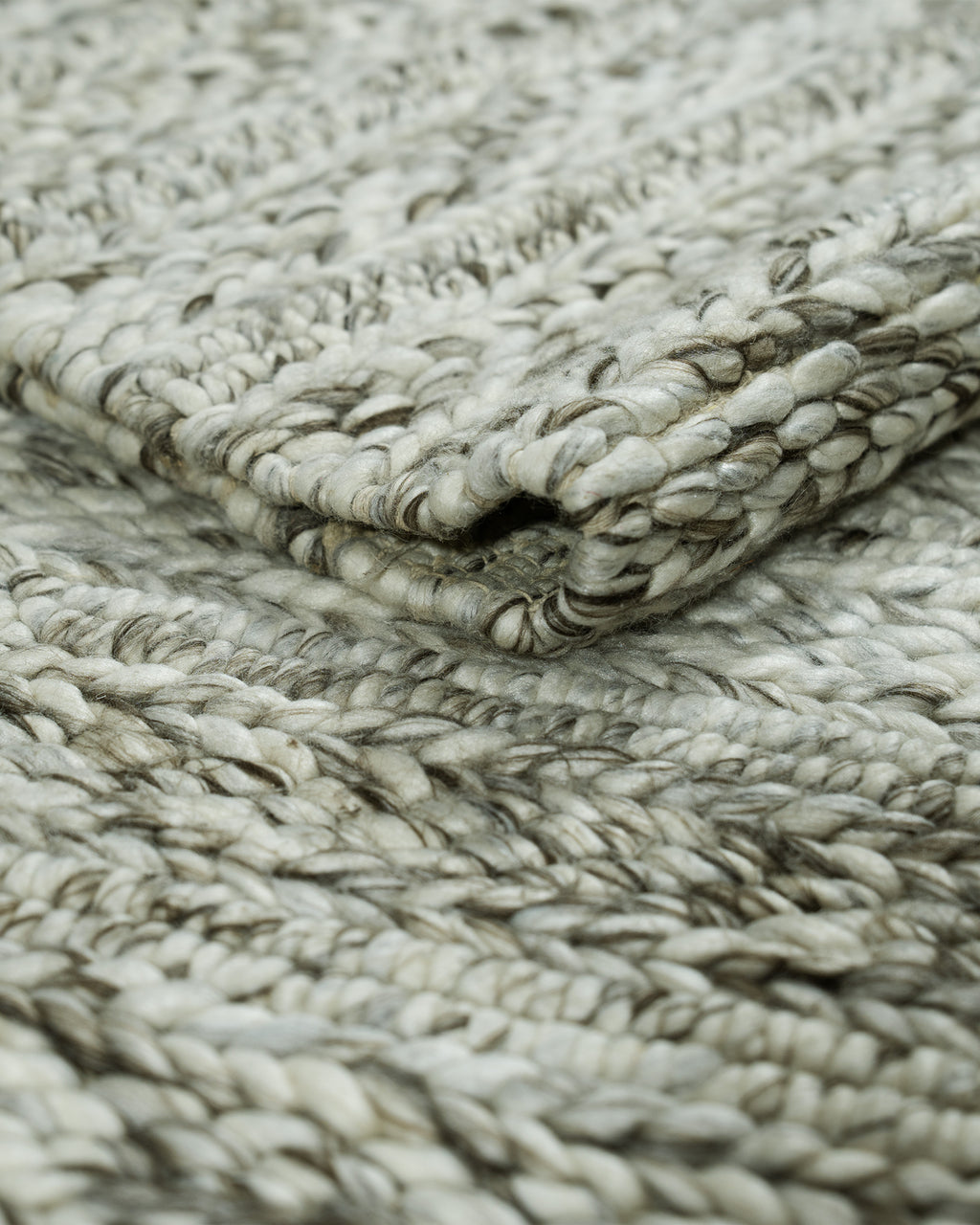 Ayali Wool Handwoven White Rug