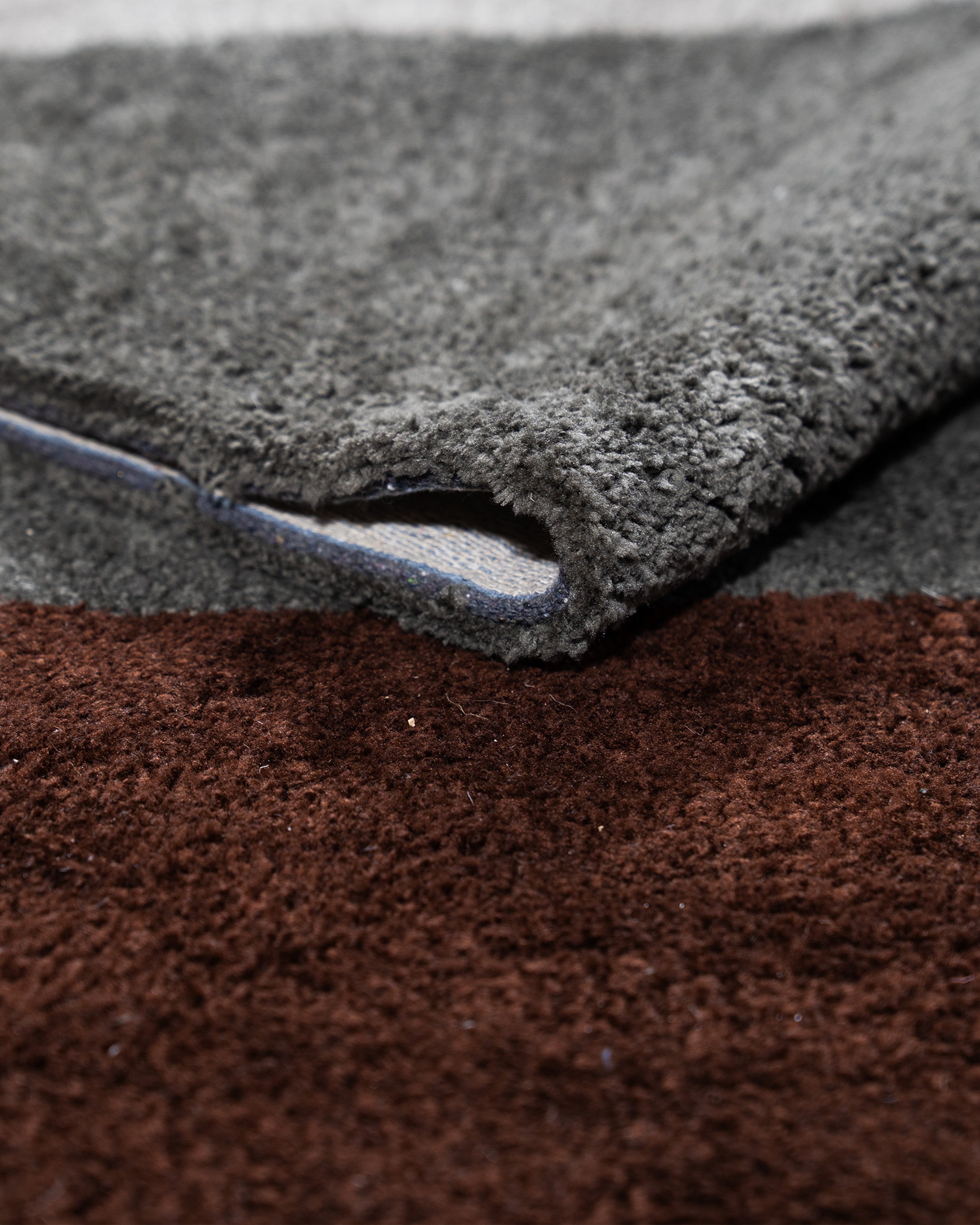 Amara Rug Solitaire Grey Silver Ivory And Choclate