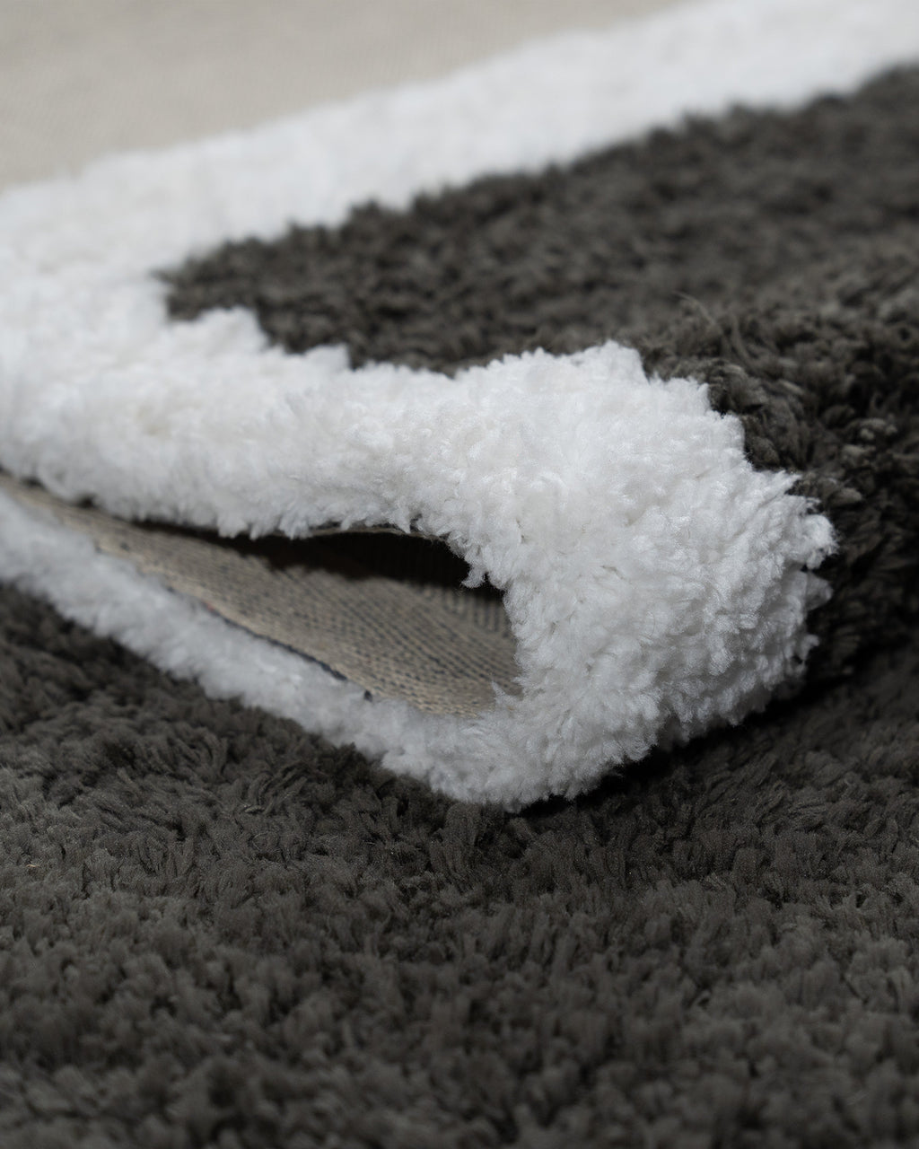 Cloud Rug Shag Grey And White