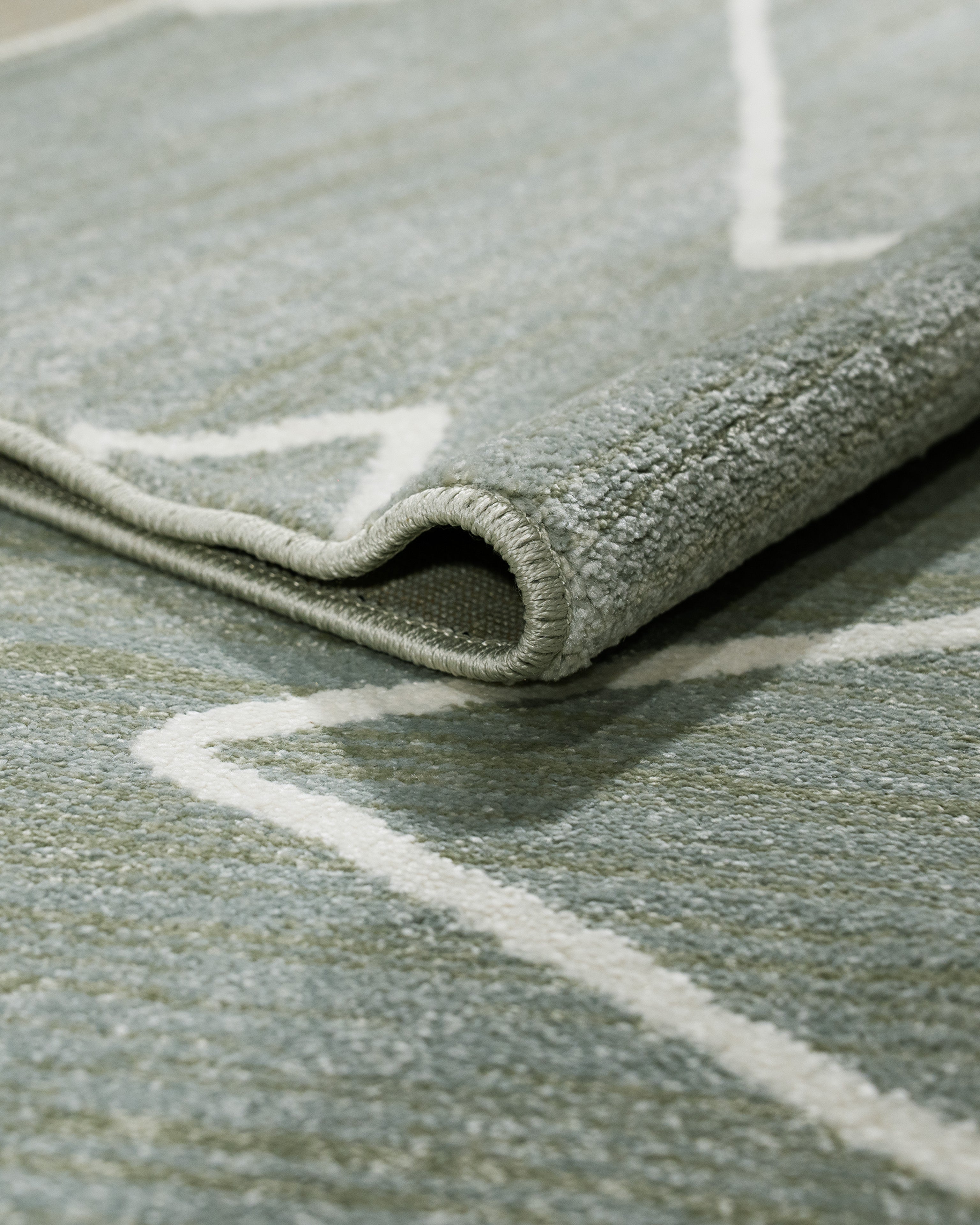 Sanford Rug Ezzahara Green