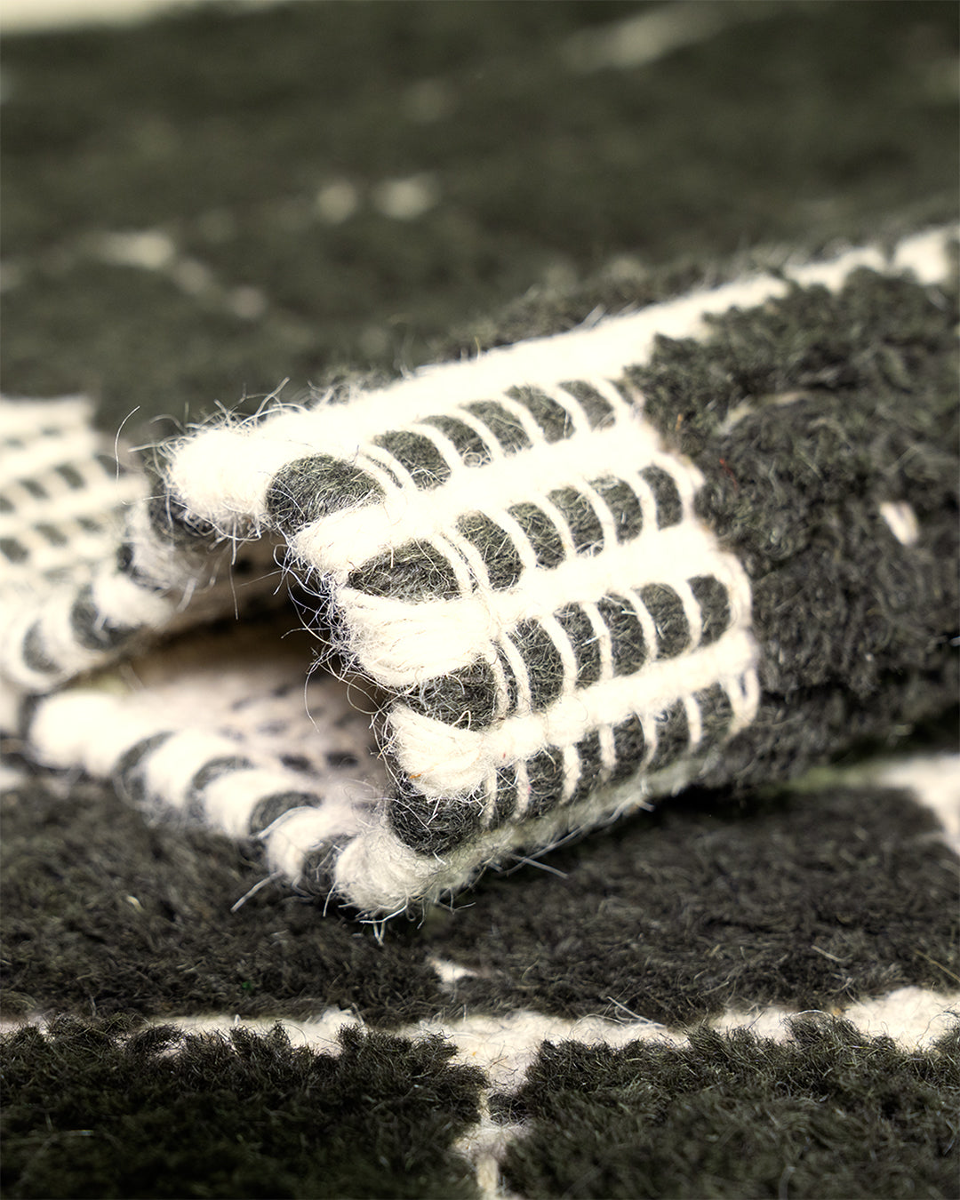 Burj Wool Handwoven Carbon Rug