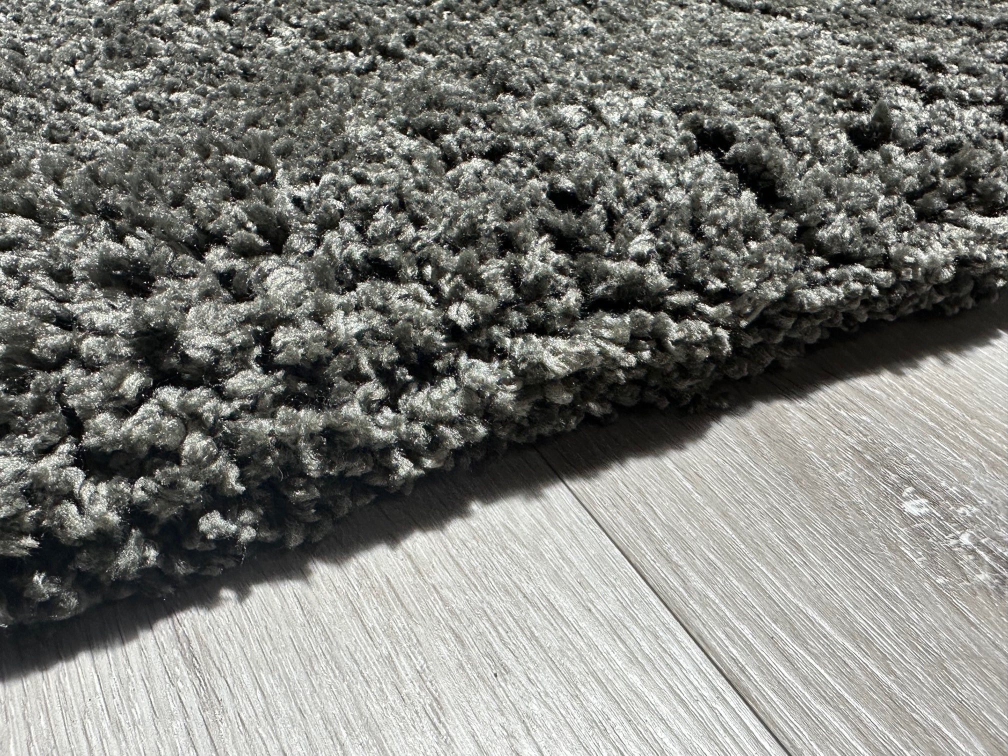 Soma Rug Dark Grey