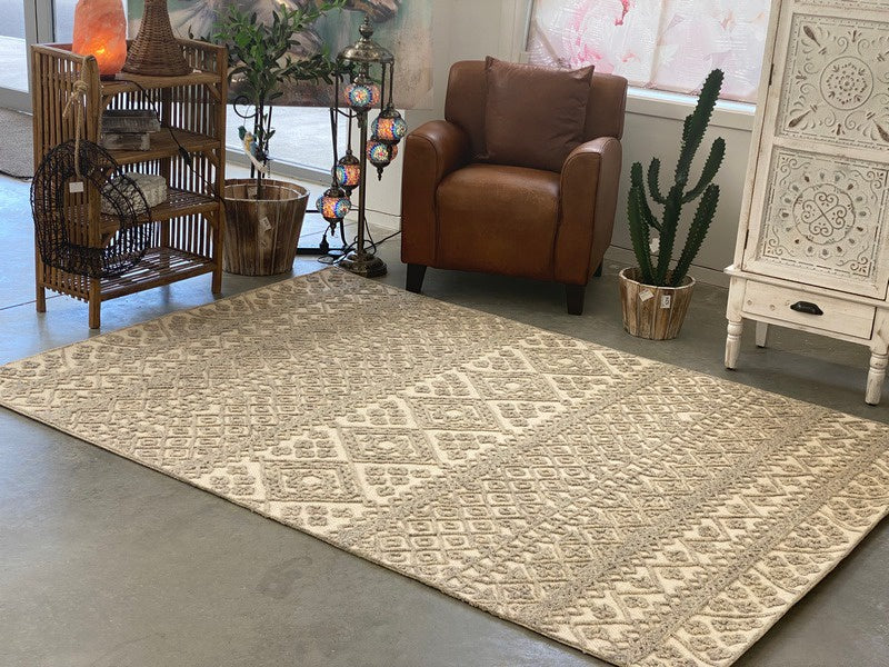 Kellyville Nicky Rug Beige